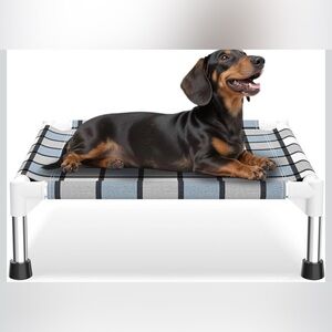 Elevated bed for pets
